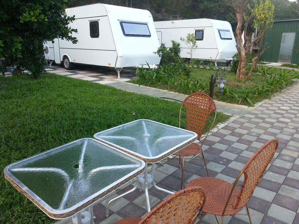 Kenting Houbihu Camping Car B&B Longshui Exterior photo