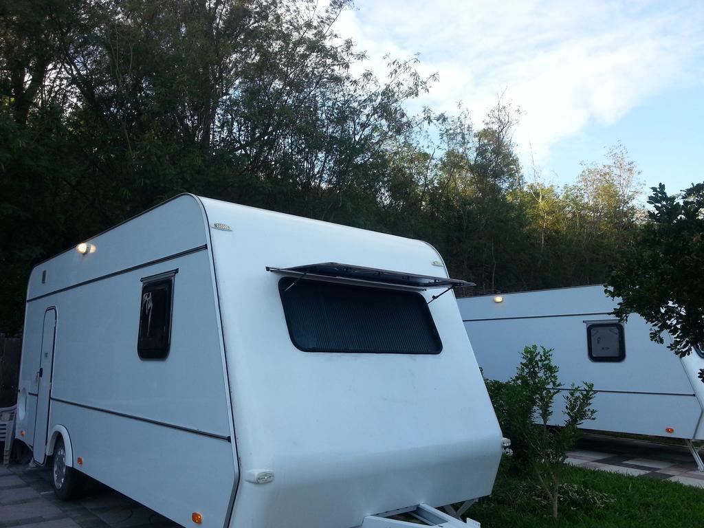 Kenting Houbihu Camping Car B&B Longshui Exterior photo