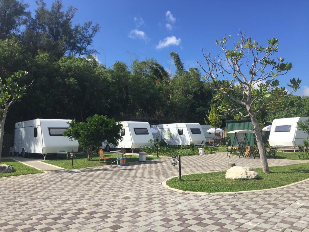 Kenting Houbihu Camping Car B&B Longshui Exterior photo