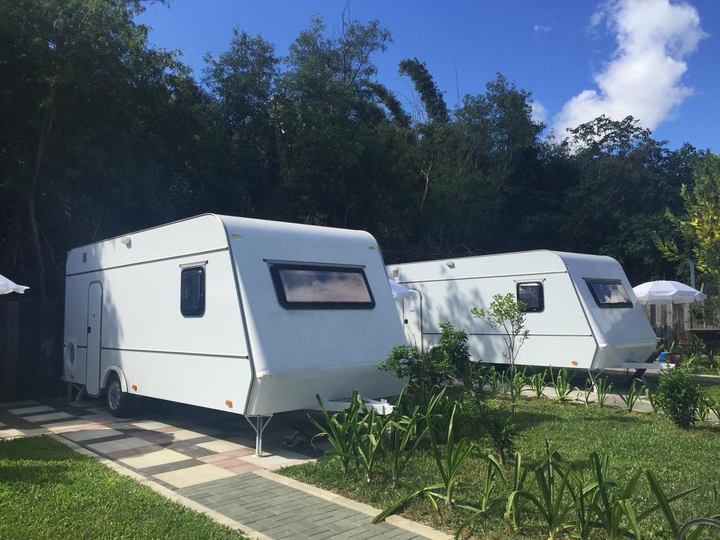 Kenting Houbihu Camping Car B&B Longshui Exterior photo