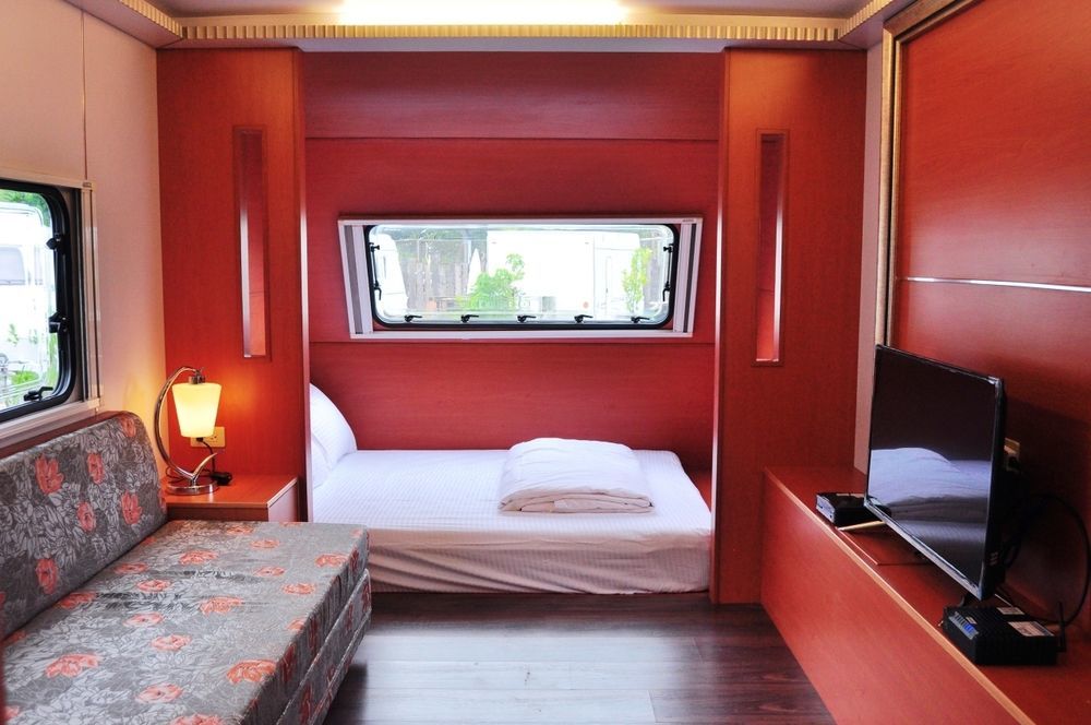Kenting Houbihu Camping Car B&B Longshui Exterior photo